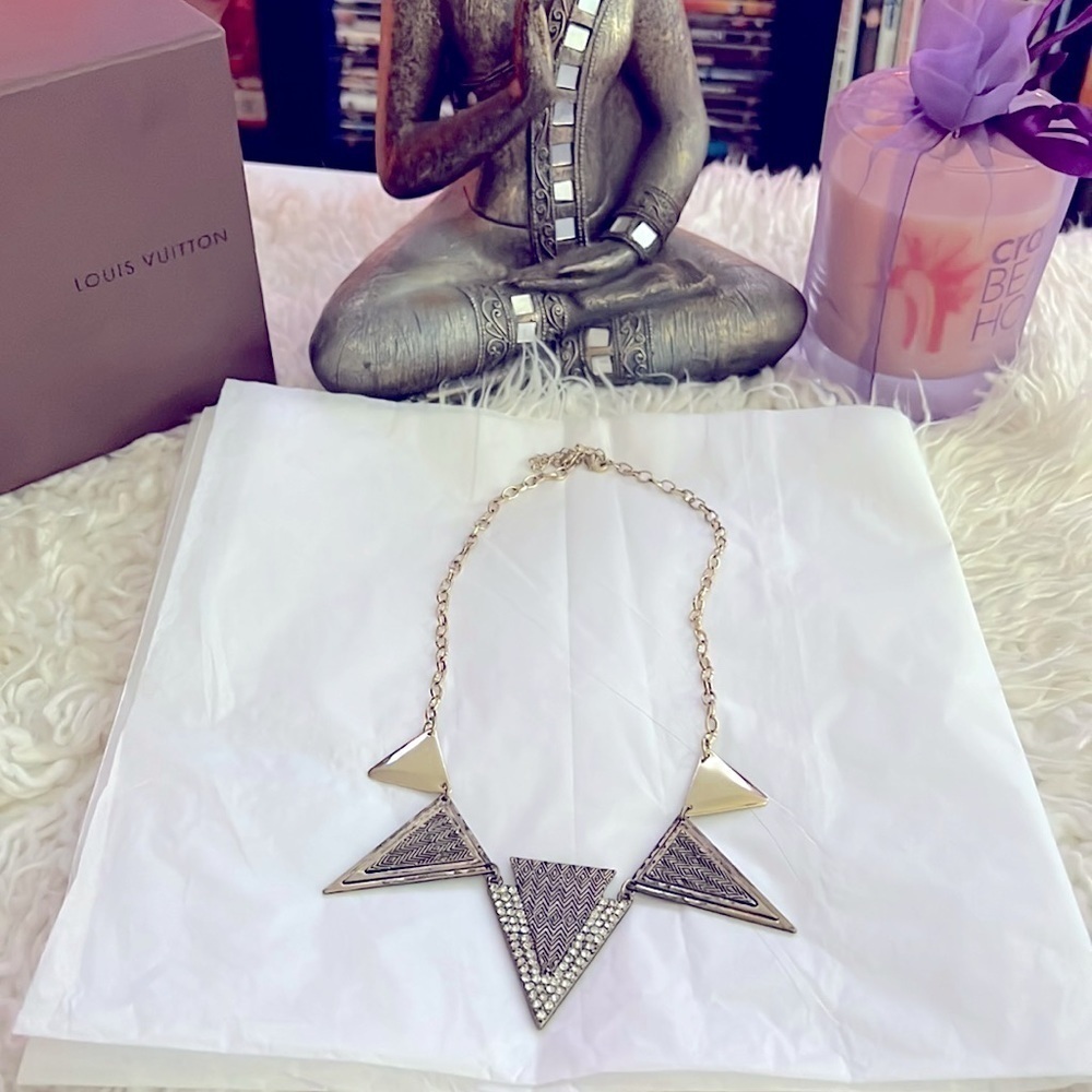 Beautiful Gold Triangle Boho Necklace! 🤩🛍️💕
